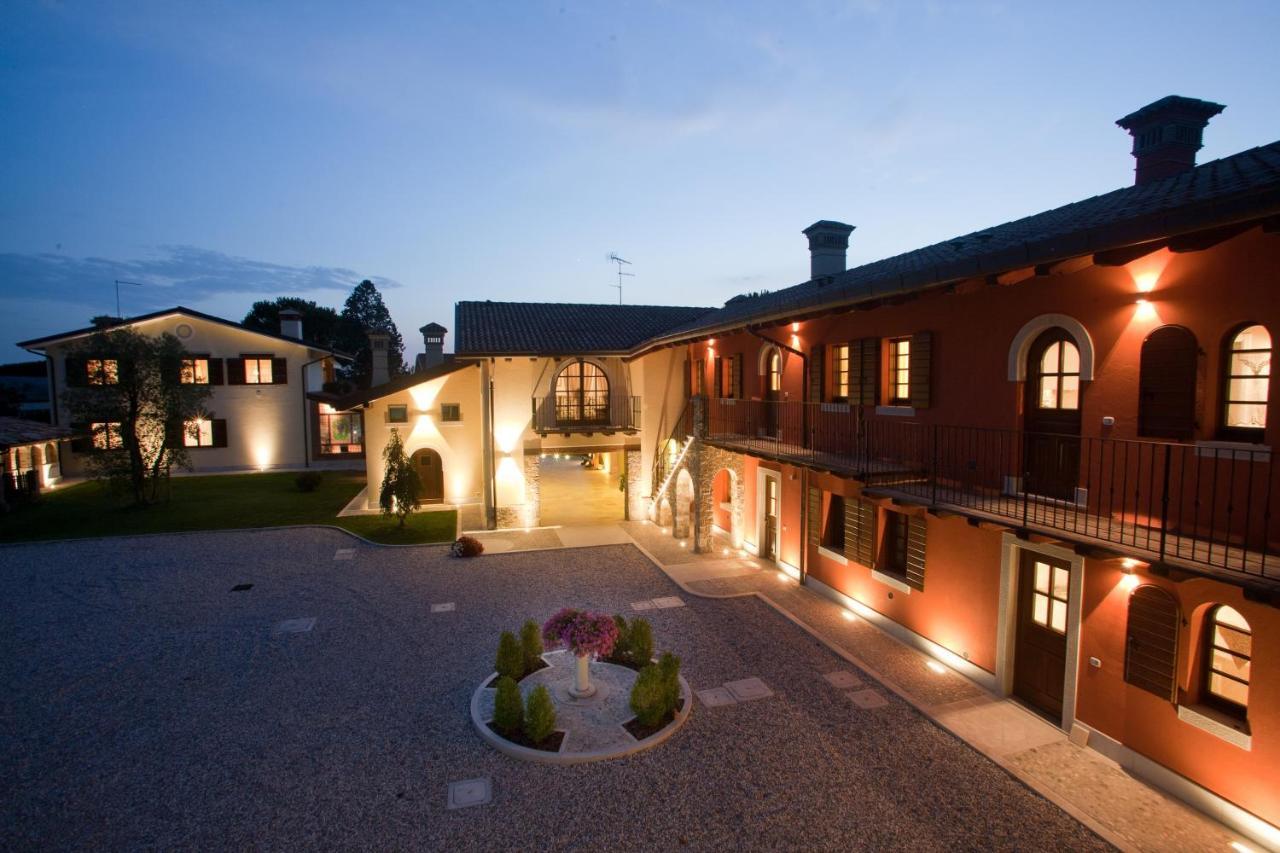 Wine Resort Luisa Mariano del Friuli 外观 照片