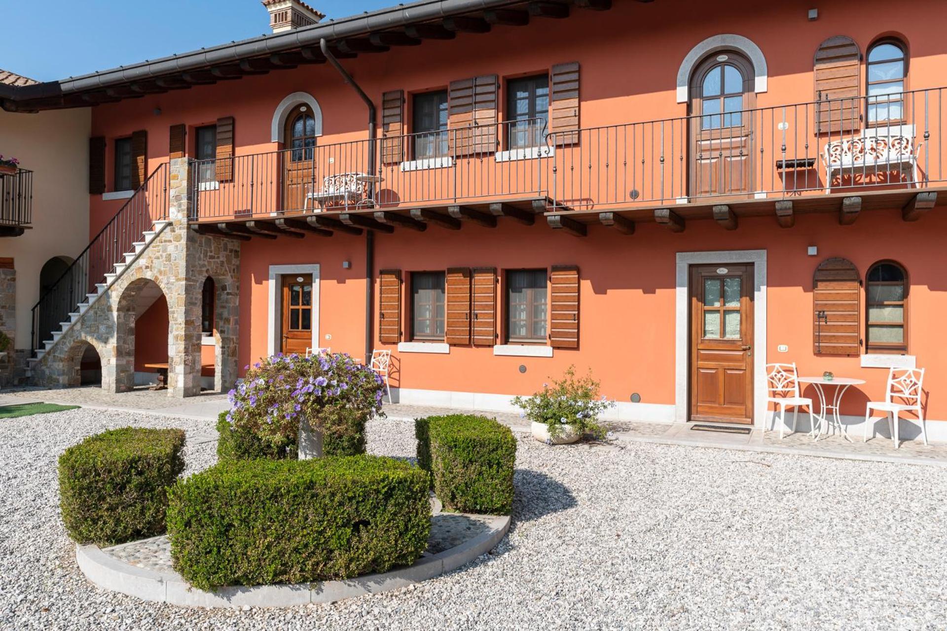 Wine Resort Luisa Mariano del Friuli 外观 照片